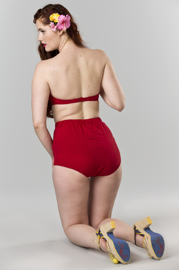 Itsy bitsy polka dot bikini lyrics